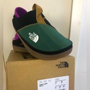 North Face Base Camp Mule - Unisex M7 / W9 / EU40 - Brand New In Box